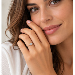 ANILLO CORAZON DE ORO BLANCO