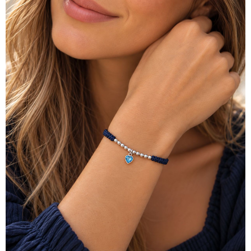 PULSERA MACRAME CORAZON AZUL
